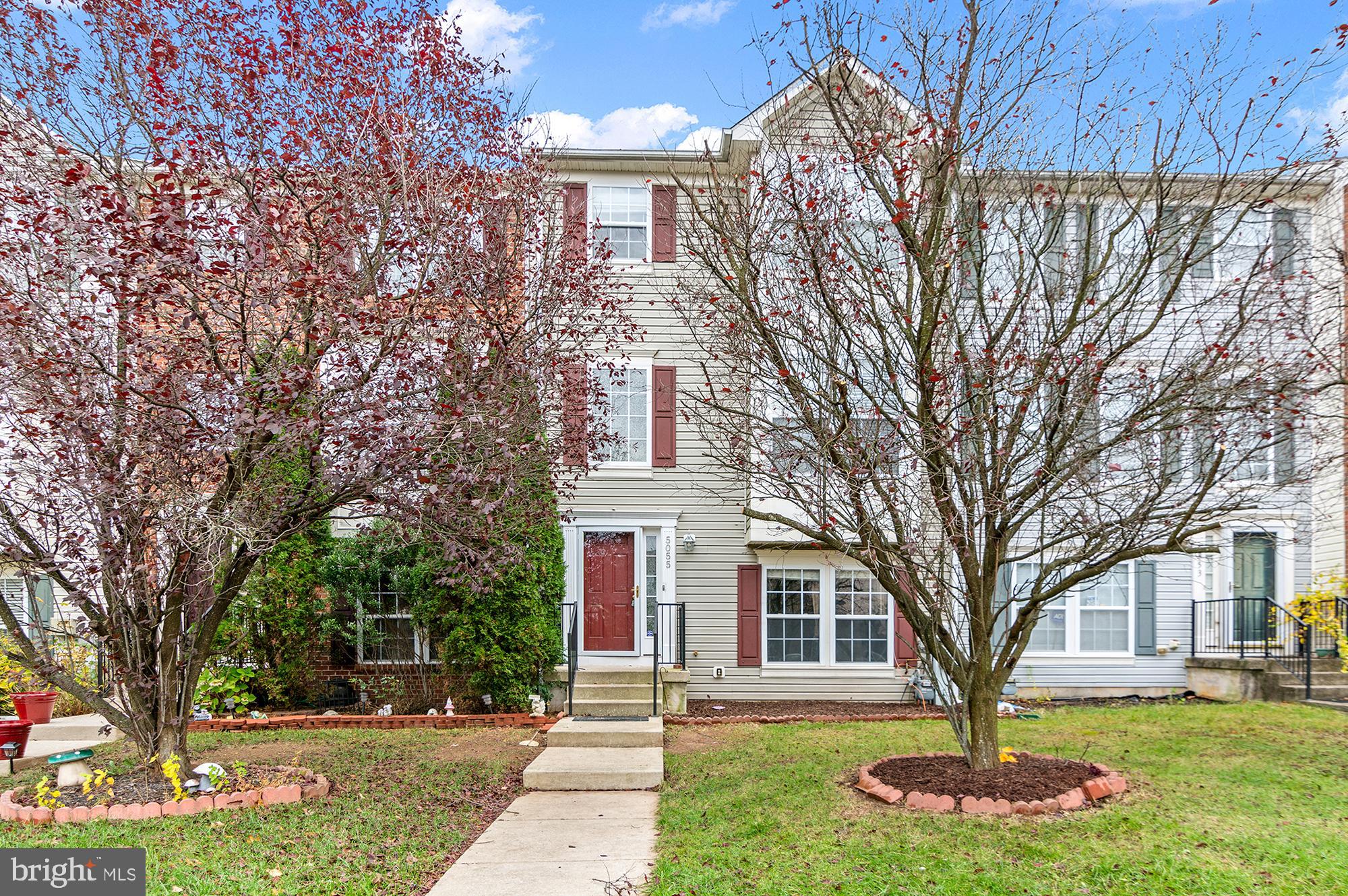 EATON SQUARE - Residential Lease