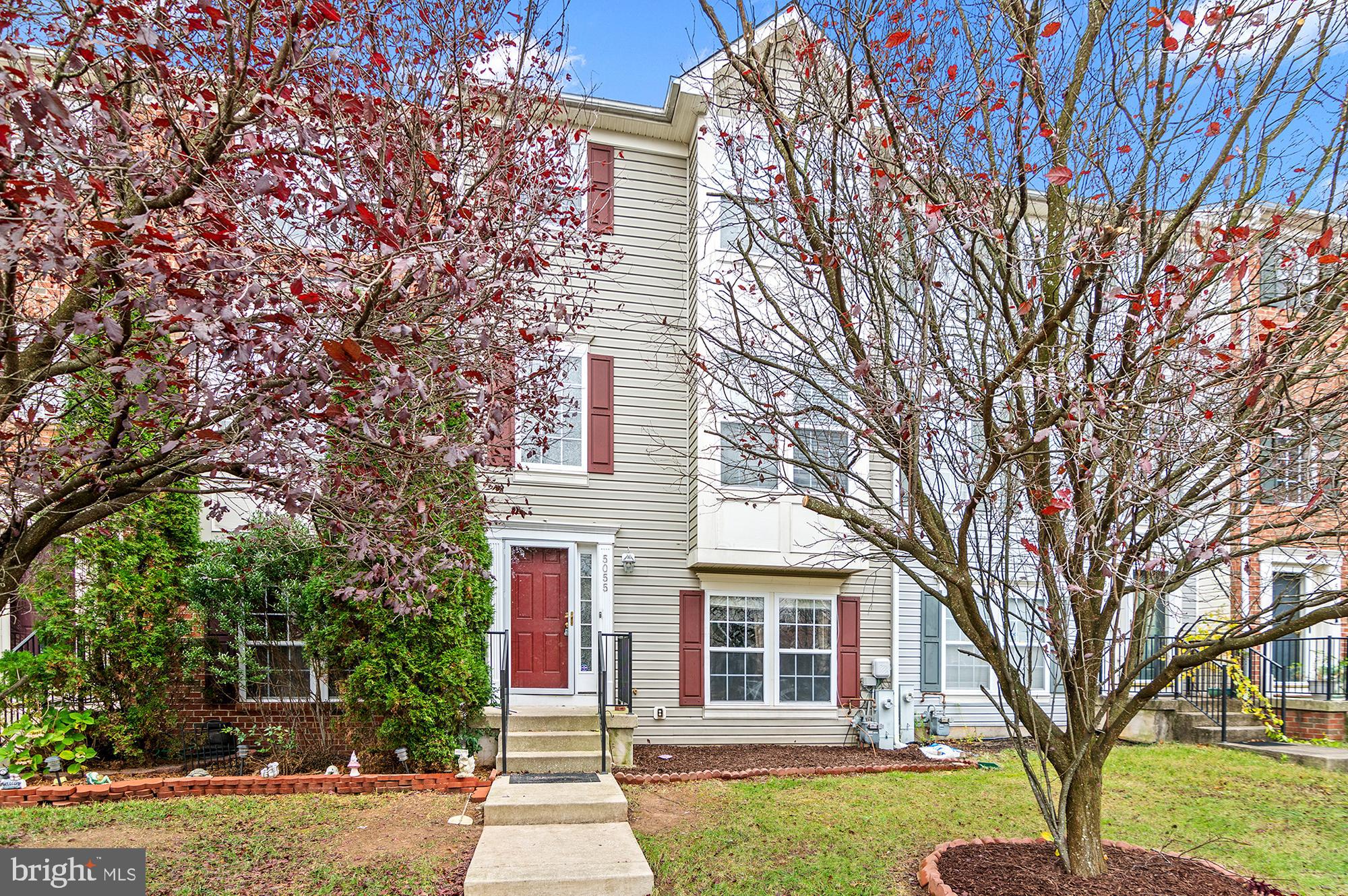 EATON SQUARE - Residential Lease