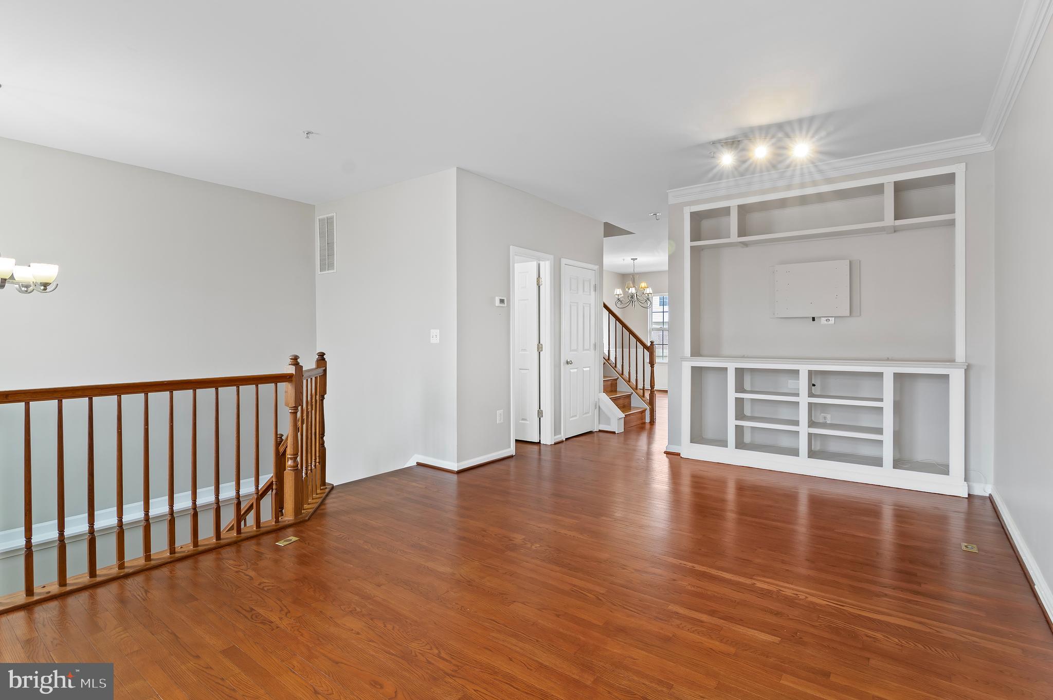 EATON SQUARE - Residential Lease