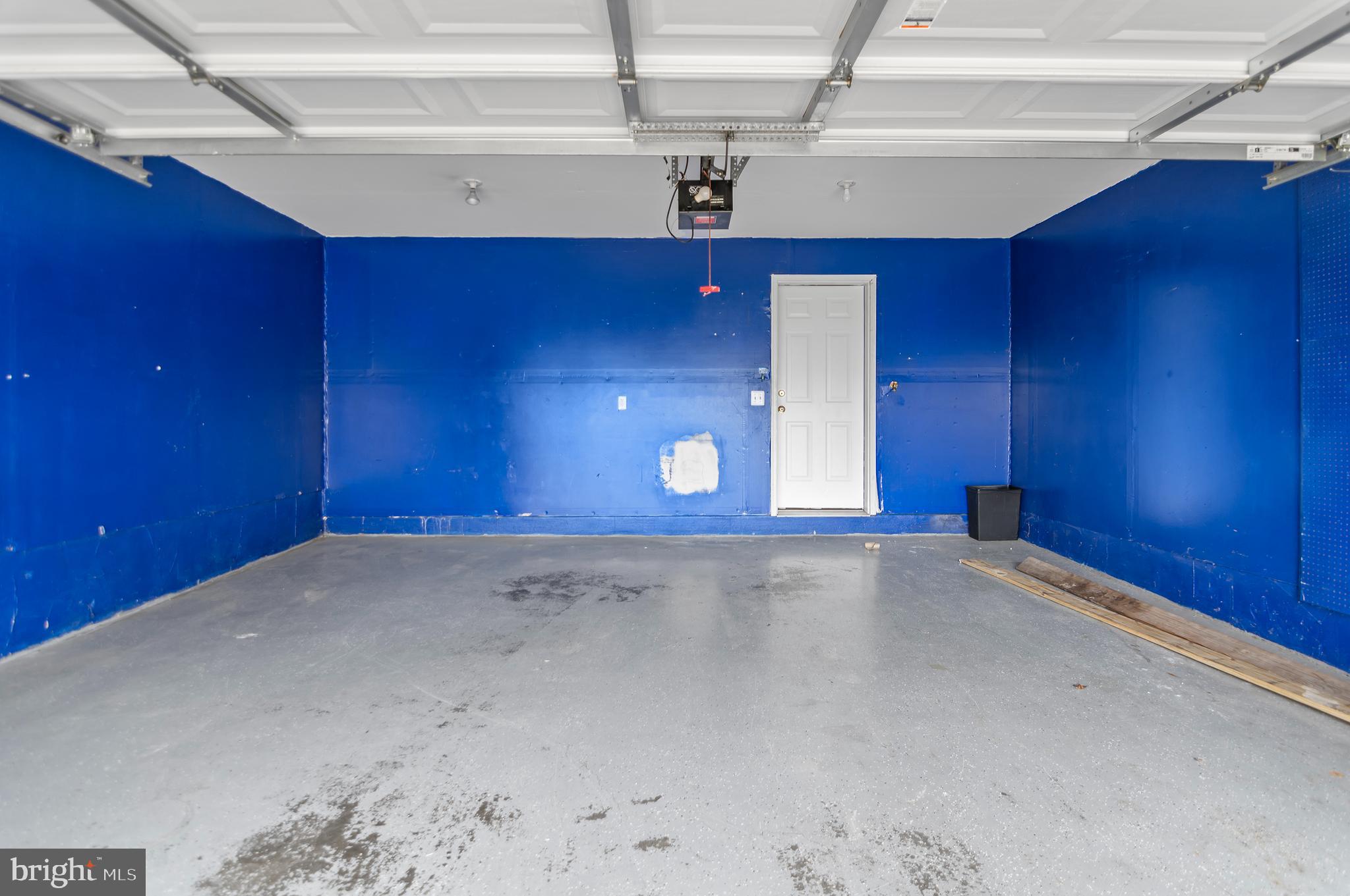 EATON SQUARE - Residential Lease