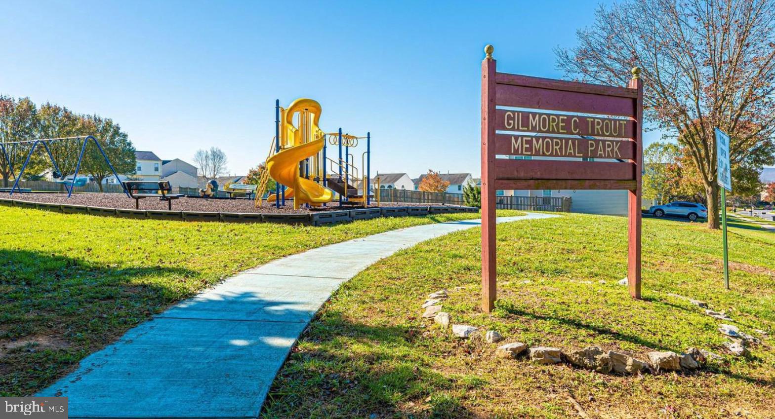 SUN MEADOW - Residential