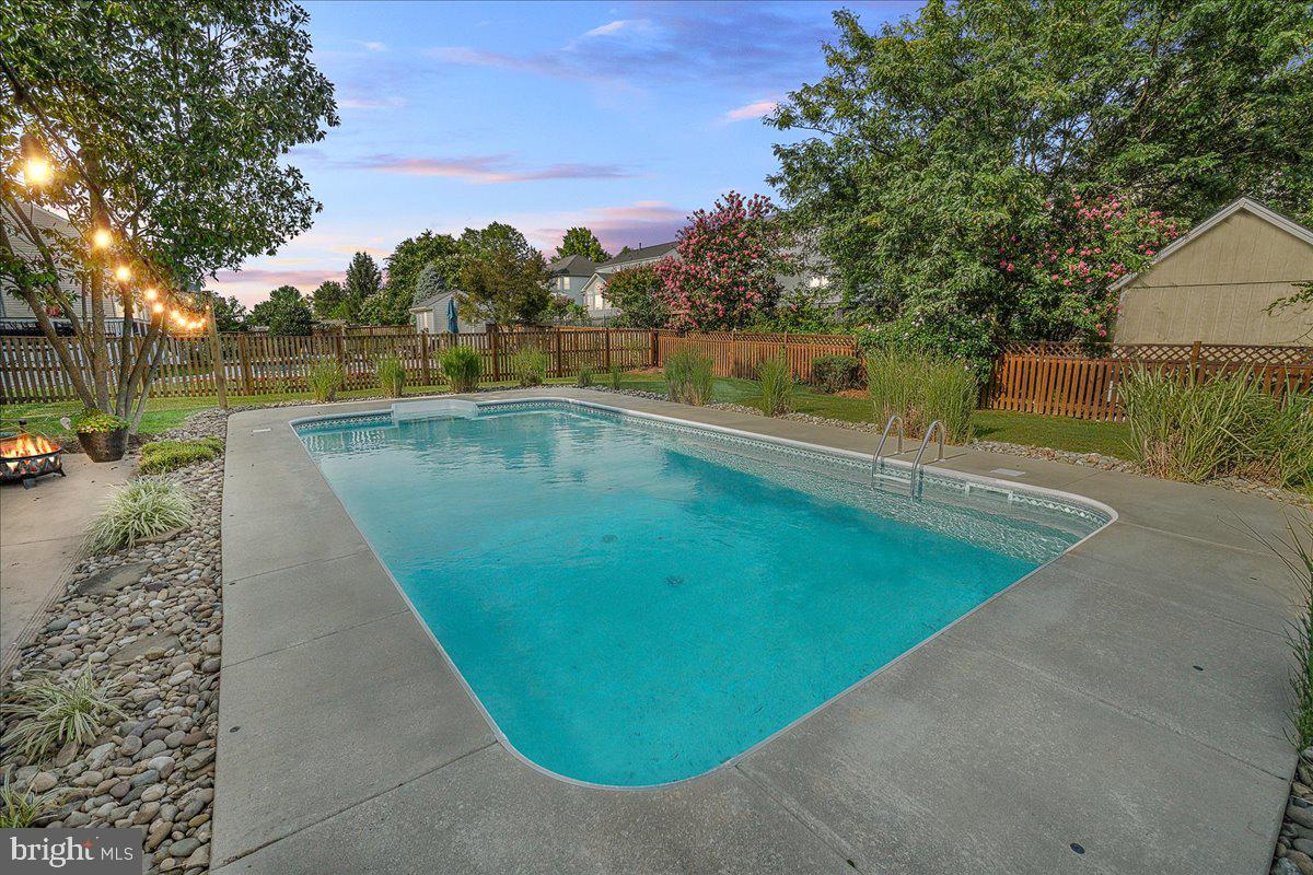 SUN MEADOW - Residential