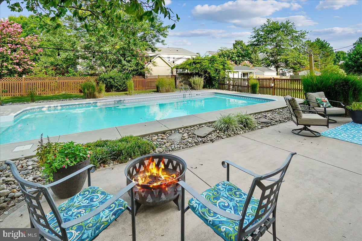 SUN MEADOW - Residential