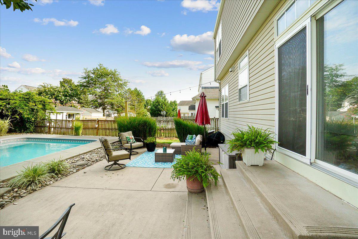 SUN MEADOW - Residential