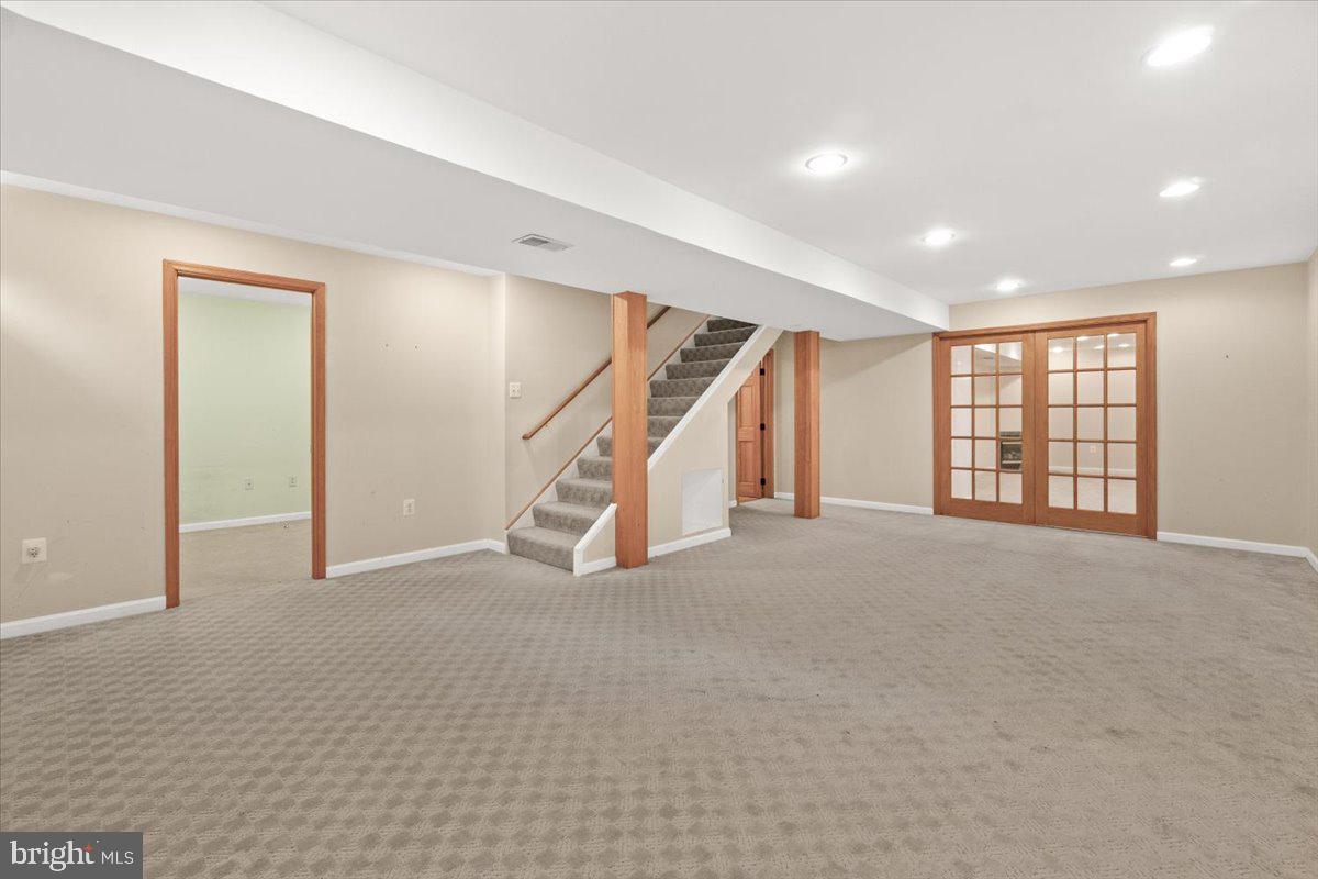 SUN MEADOW - Residential