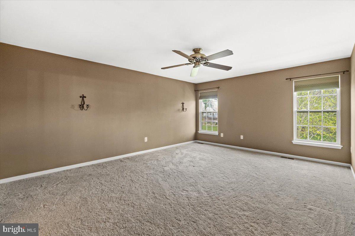 SUN MEADOW - Residential