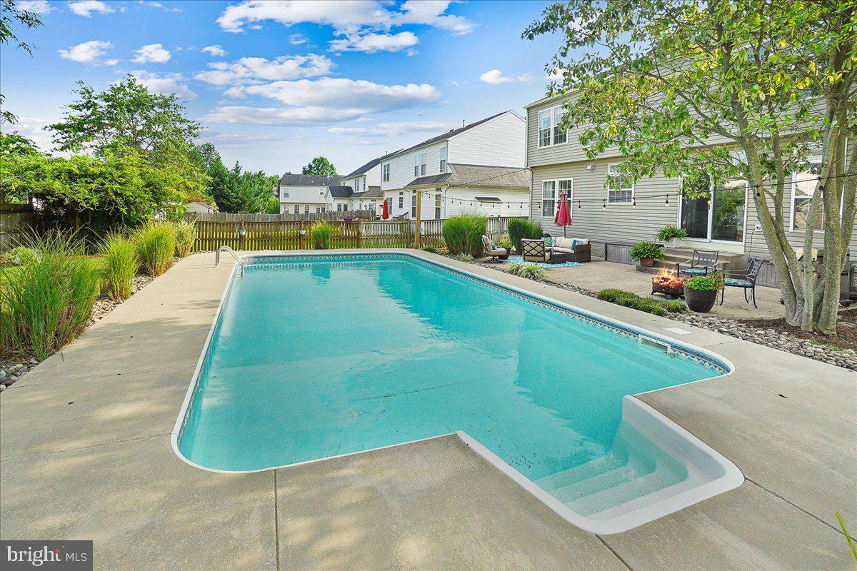 SUN MEADOW - Residential