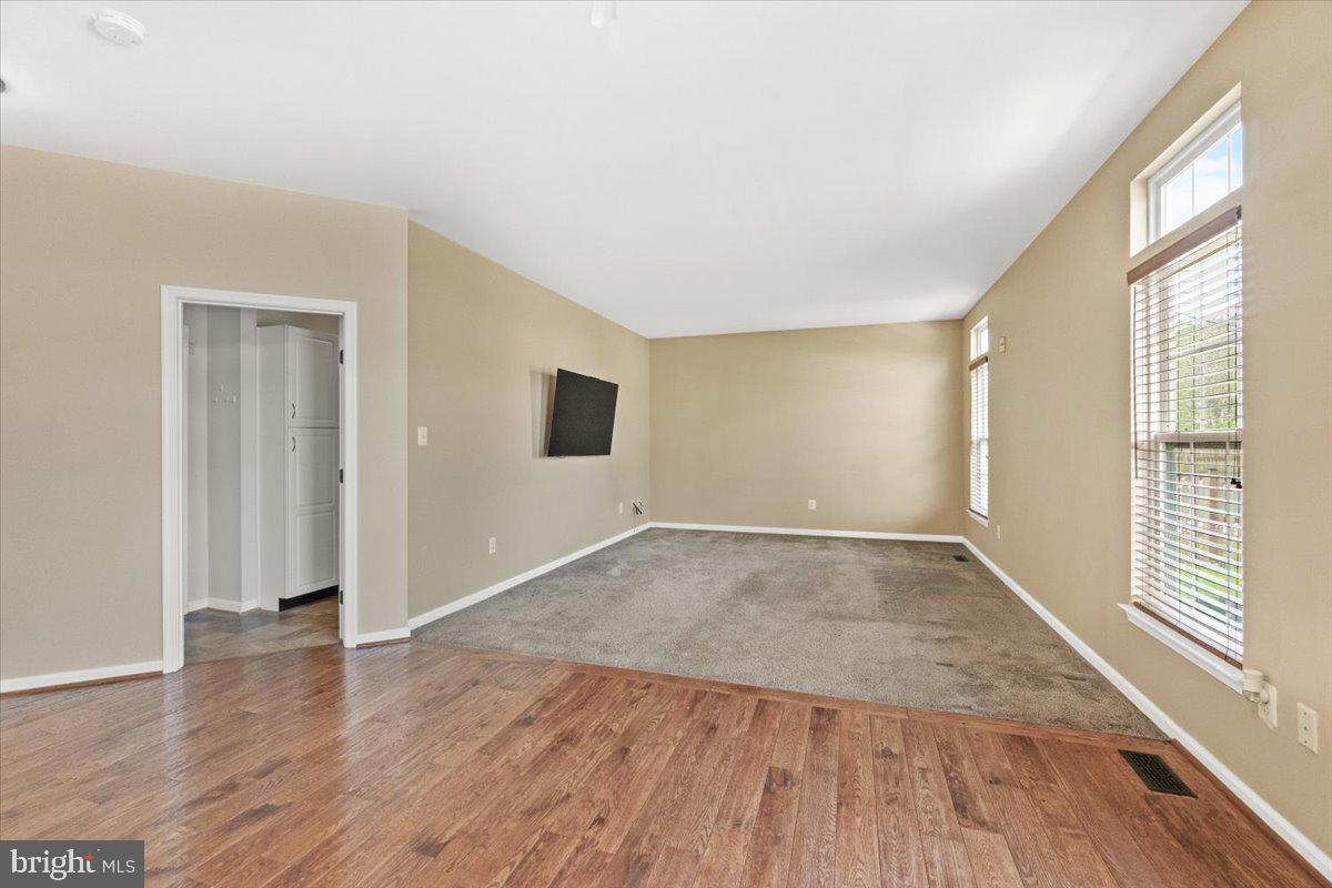 SUN MEADOW - Residential