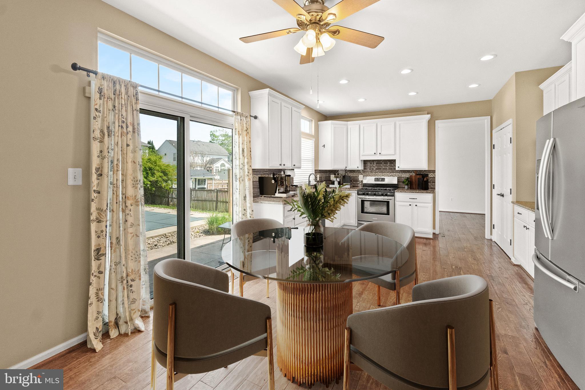 SUN MEADOW - Residential