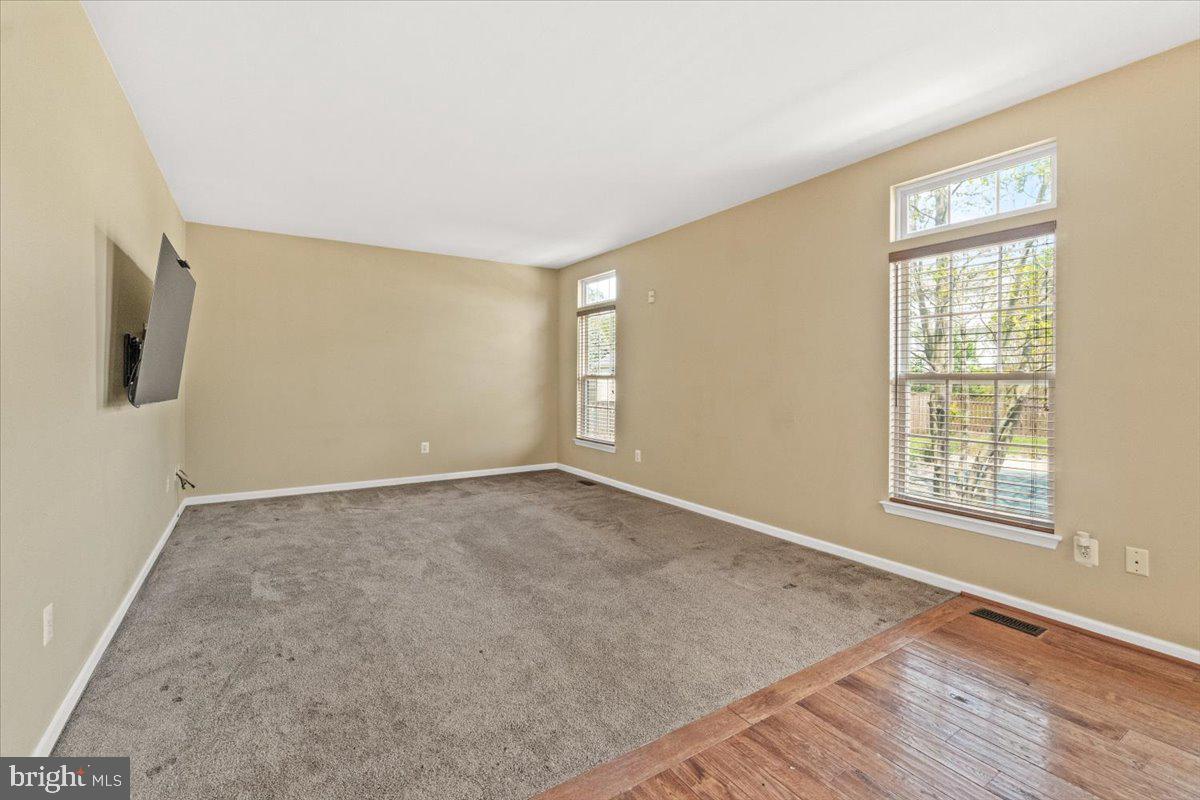 SUN MEADOW - Residential