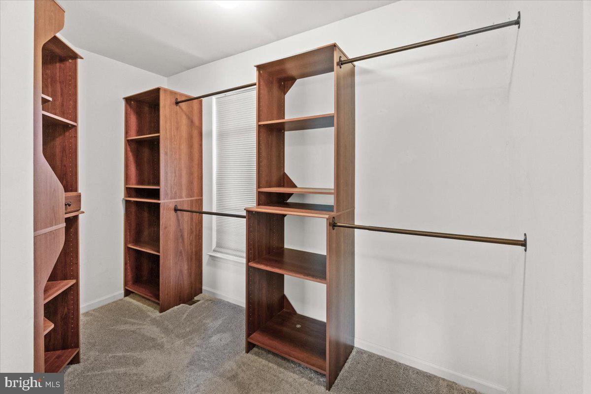 SUN MEADOW - Residential