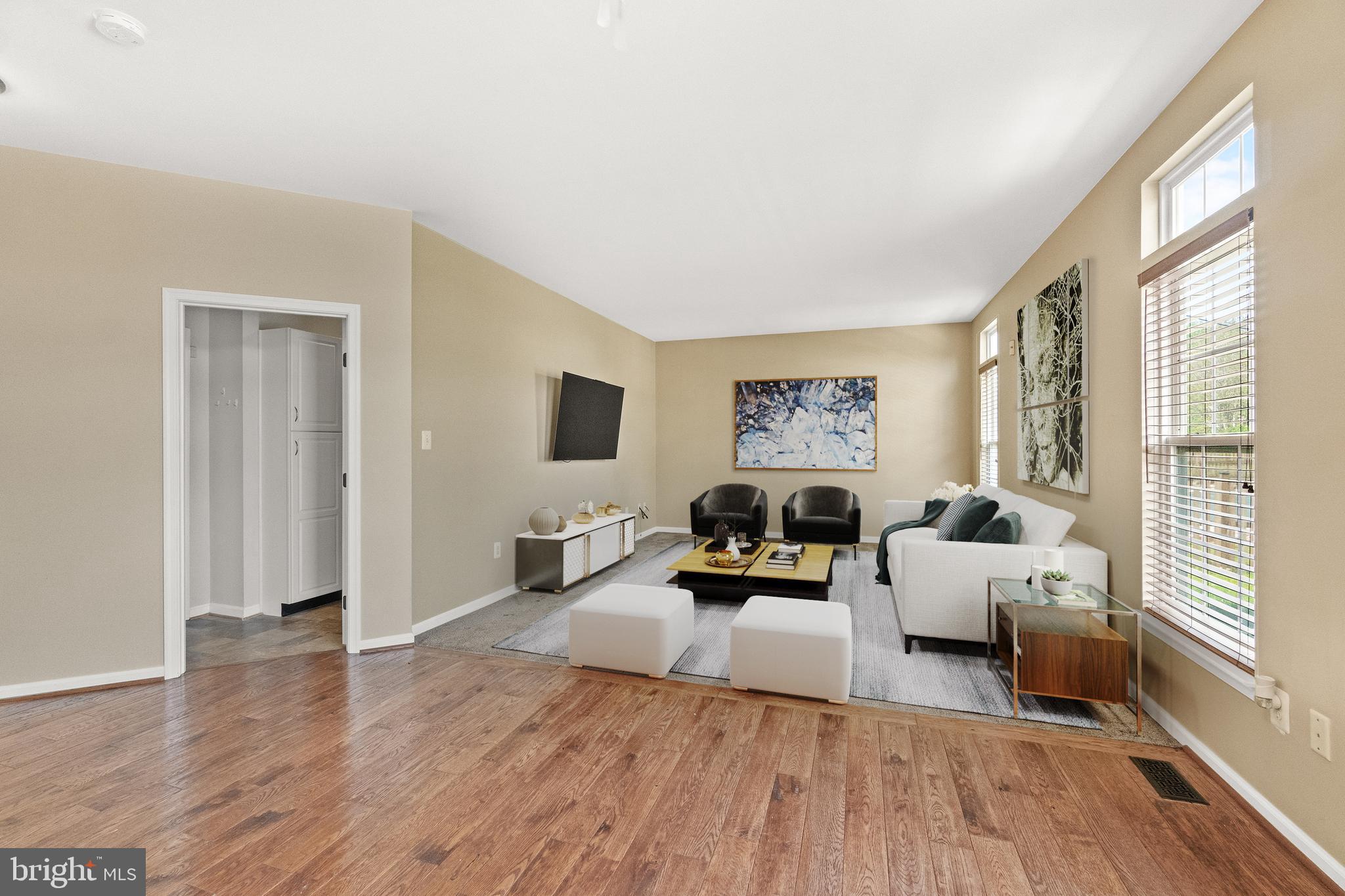 SUN MEADOW - Residential