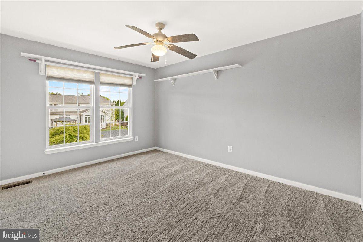 SUN MEADOW - Residential