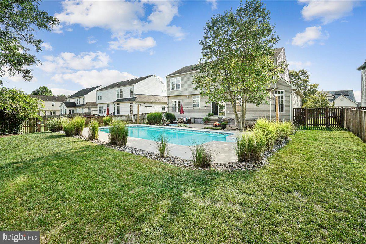 SUN MEADOW - Residential