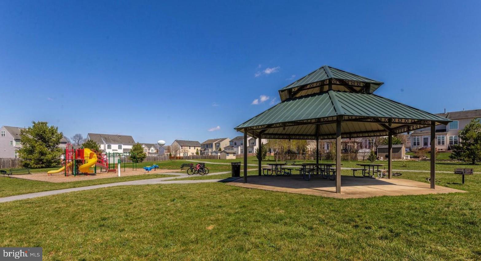 SUN MEADOW - Residential