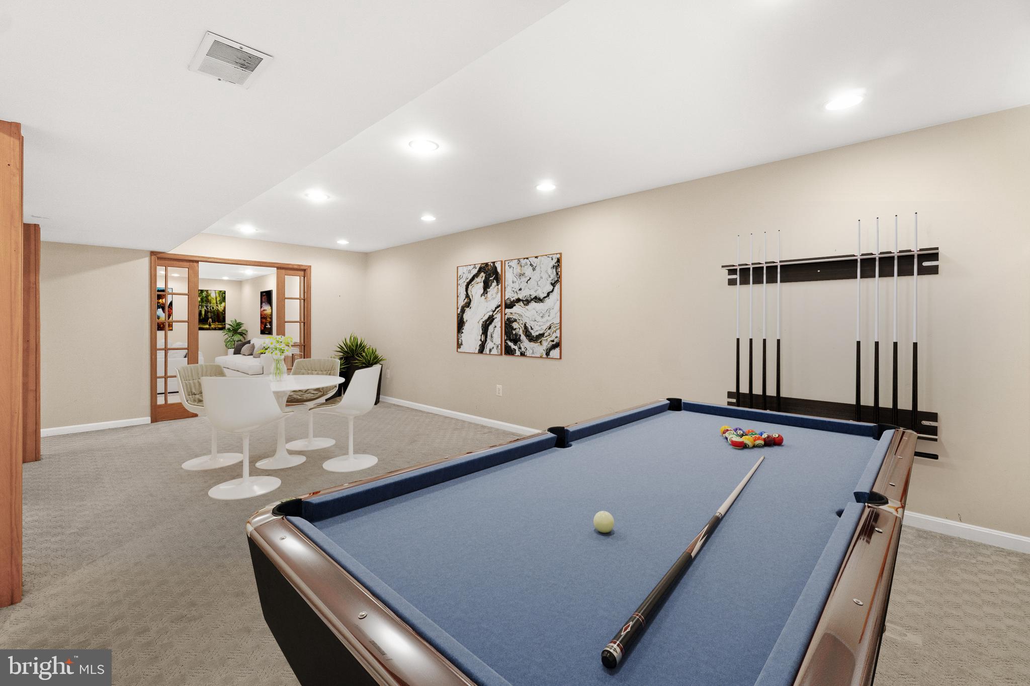 SUN MEADOW - Residential