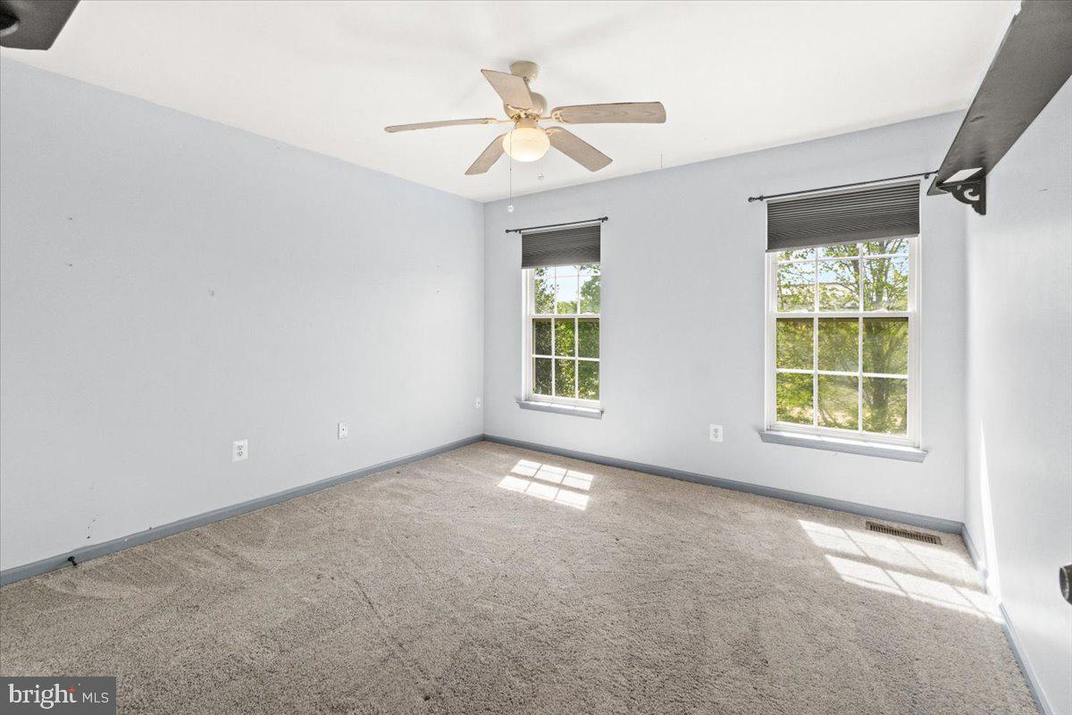 SUN MEADOW - Residential