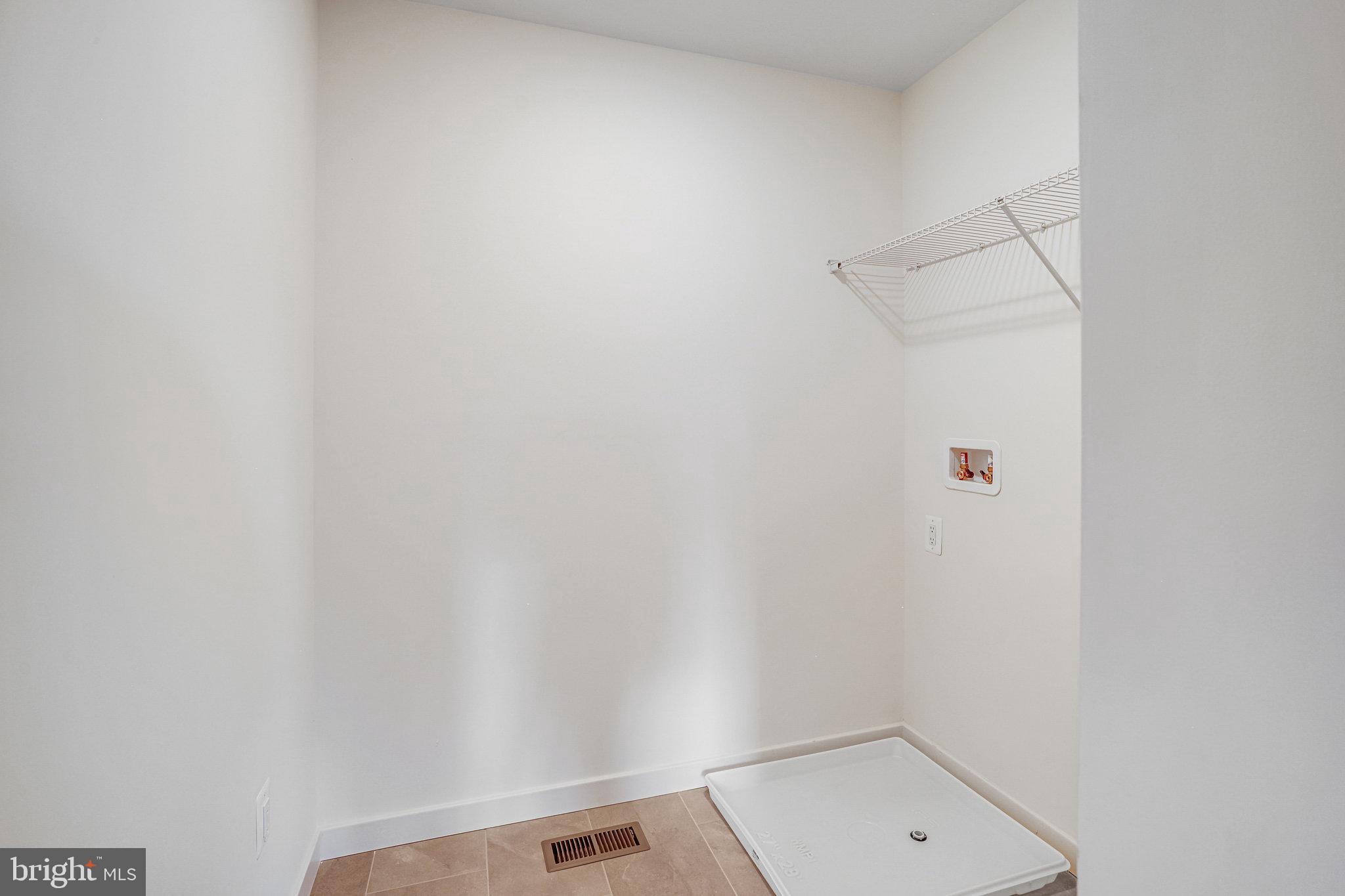 WORTHINGTON GROVE - Residential