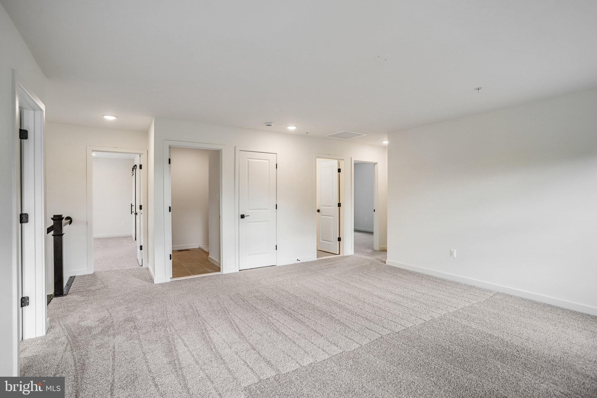 WORTHINGTON GROVE - Residential