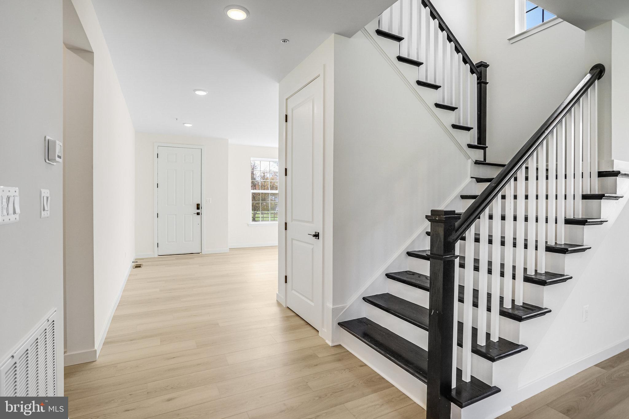 WORTHINGTON GROVE - Residential