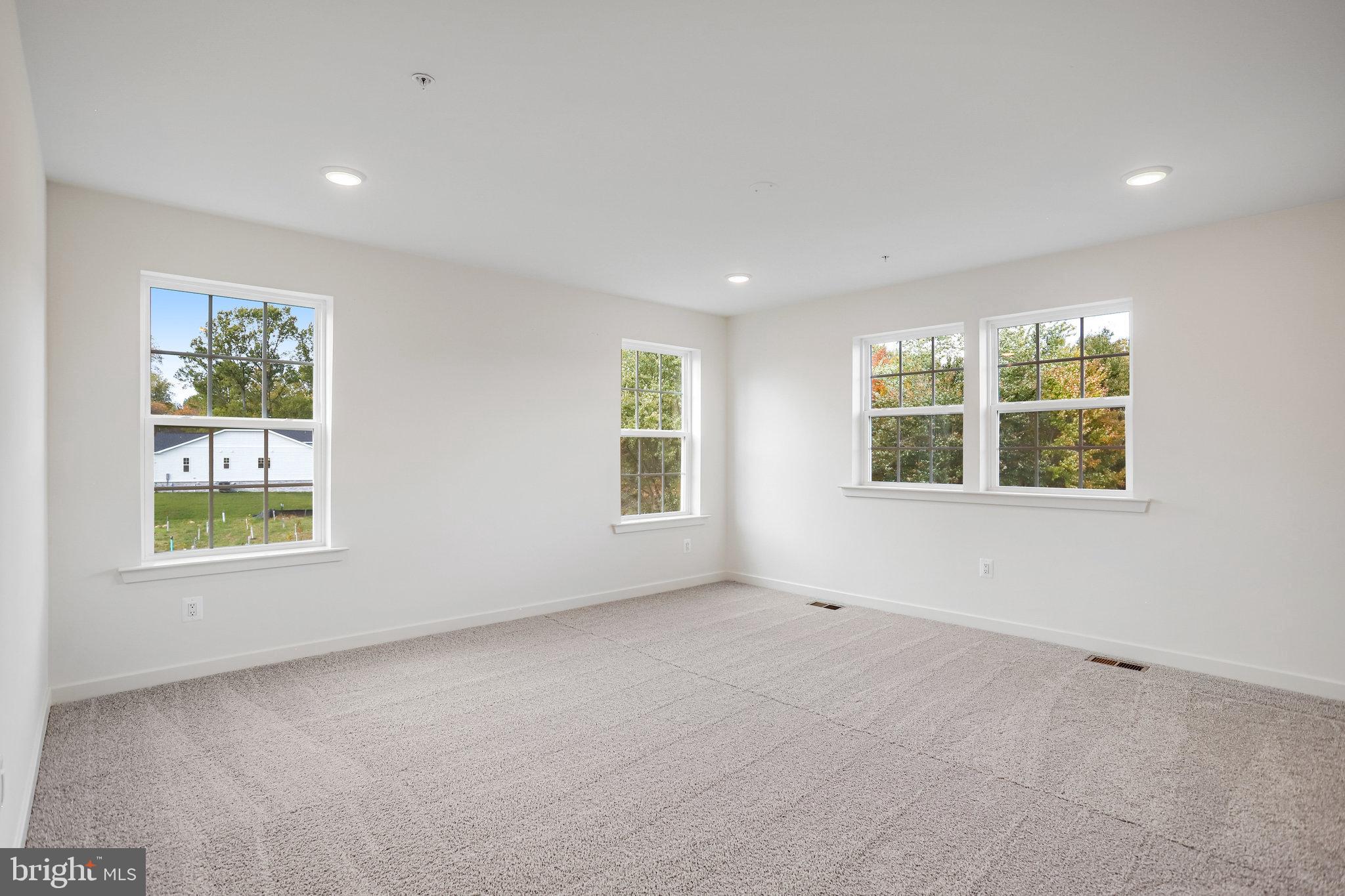 WORTHINGTON GROVE - Residential