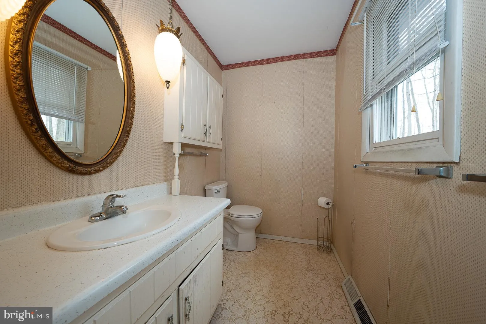 Downingtown, Pennsylvania 19335, United States, 3 Bedrooms Bedrooms, ,2 BathroomsBathrooms,Residential,Pending,112862