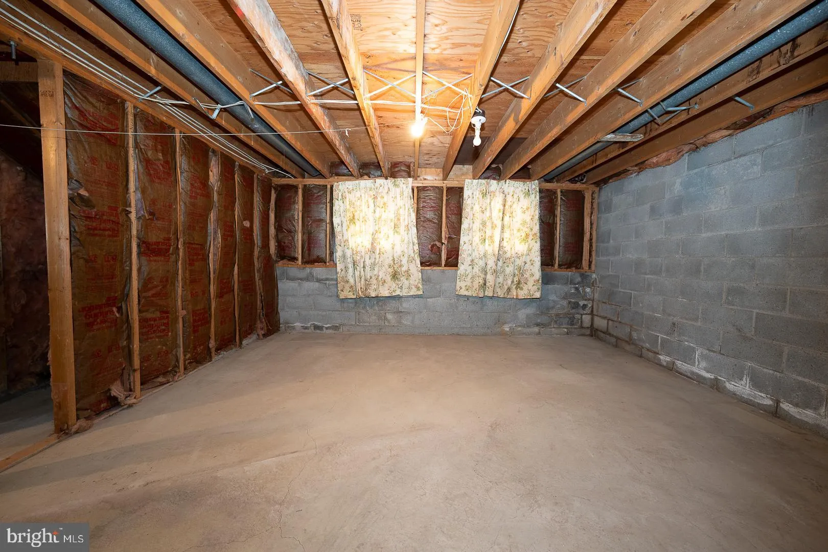 Downingtown, Pennsylvania 19335, United States, 3 Bedrooms Bedrooms, ,2 BathroomsBathrooms,Residential,Pending,112862