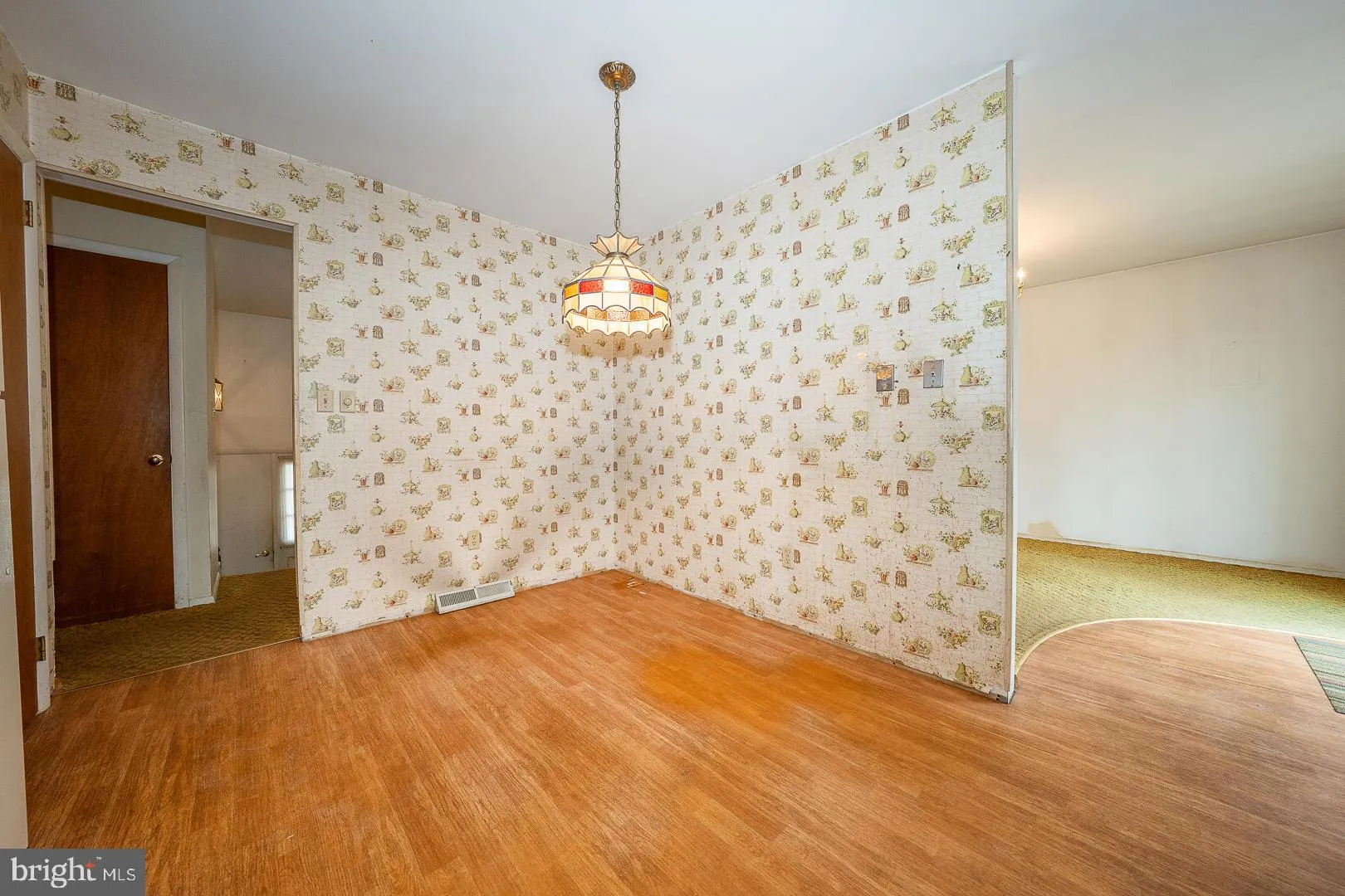 Downingtown, Pennsylvania 19335, United States, 3 Bedrooms Bedrooms, ,2 BathroomsBathrooms,Residential,Pending,112862