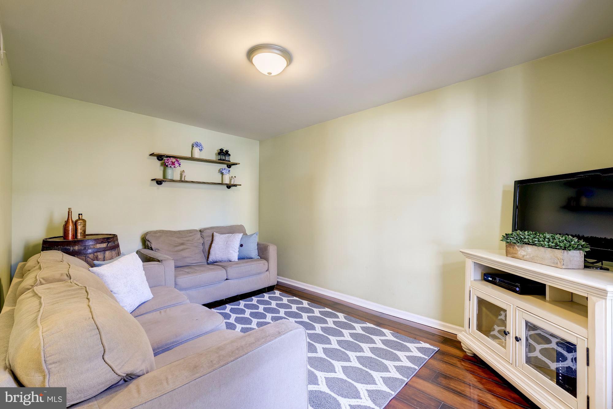 BRUNSWICK - Residential