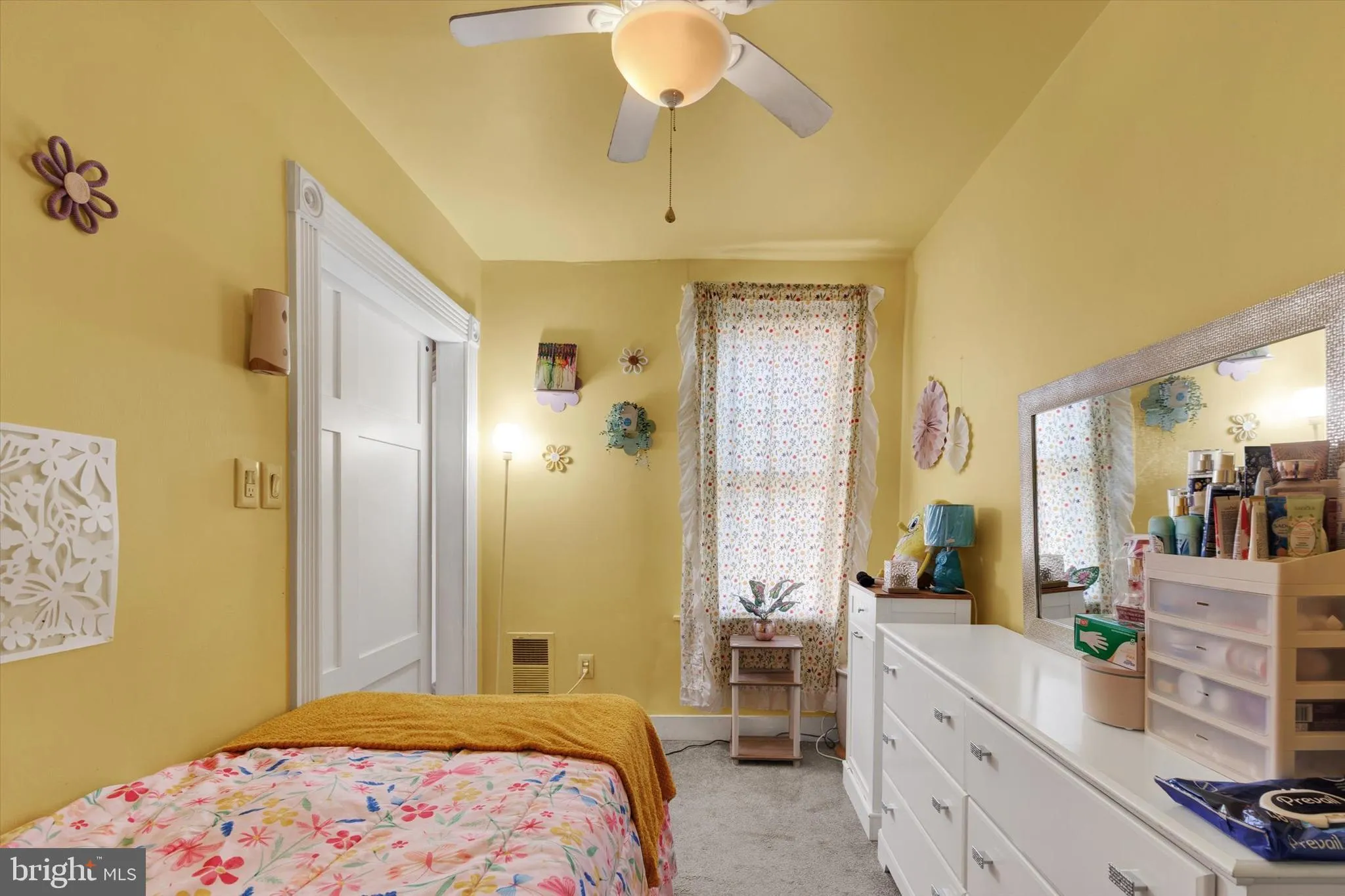 Lancaster, Pennsylvania 17602, United States, 4 Bedrooms Bedrooms, ,2 BathroomsBathrooms,Residential,Pending,139059