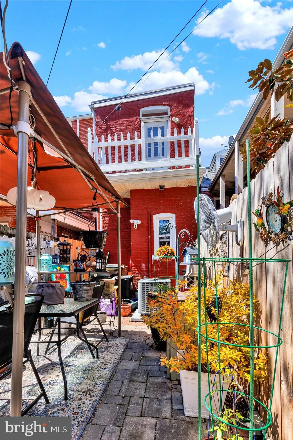 Lancaster, Pennsylvania 17602, United States, 4 Bedrooms Bedrooms, ,2 BathroomsBathrooms,Residential,Pending,139059