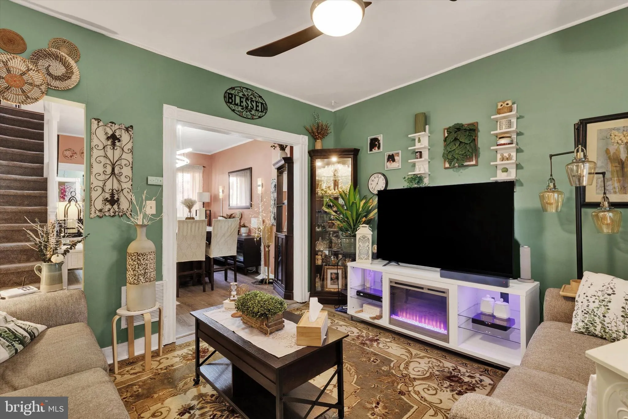 Lancaster, Pennsylvania 17602, United States, 4 Bedrooms Bedrooms, ,2 BathroomsBathrooms,Residential,Pending,139059