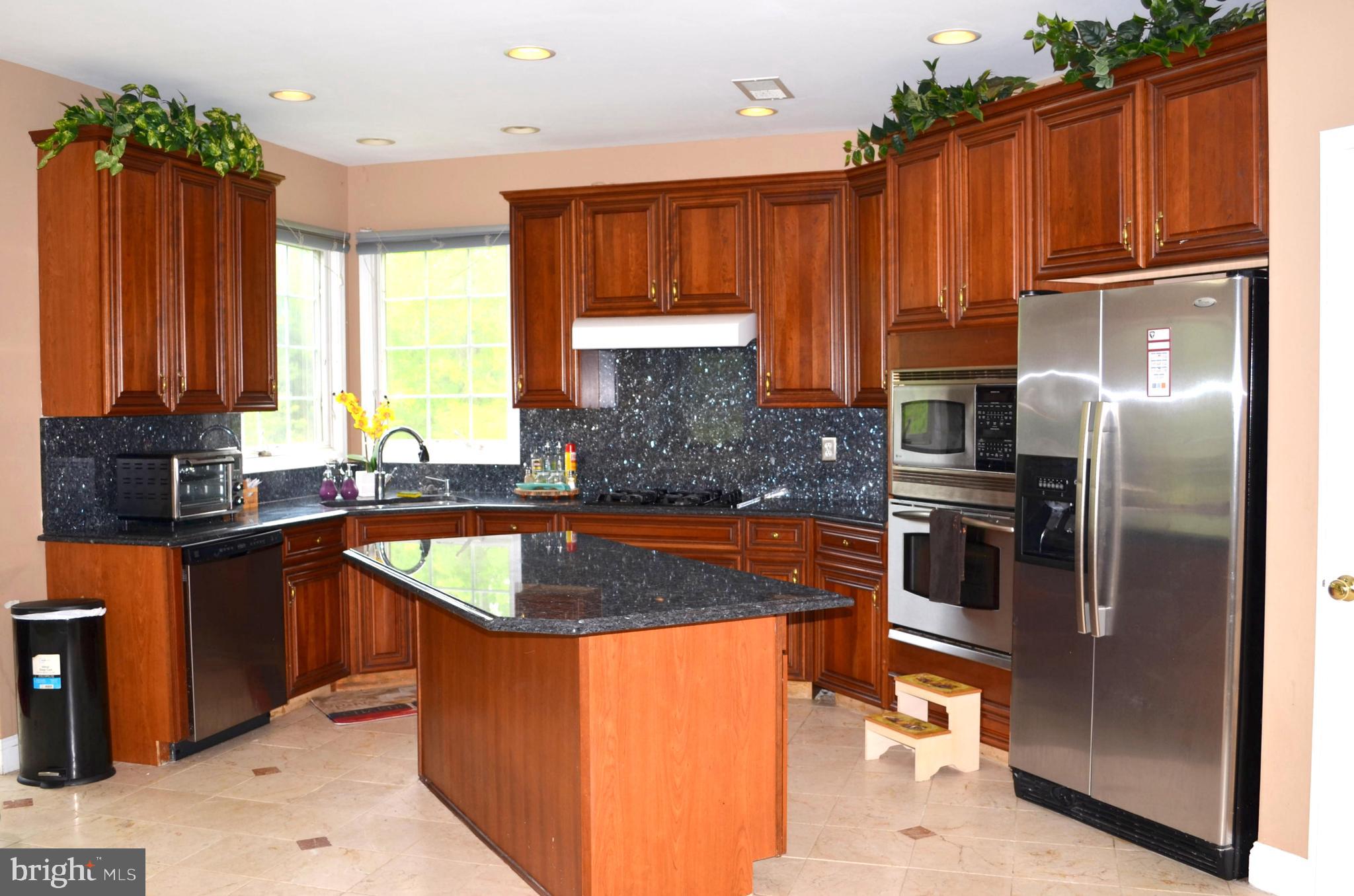 BELMONT COUNTRY CLUB - Residential