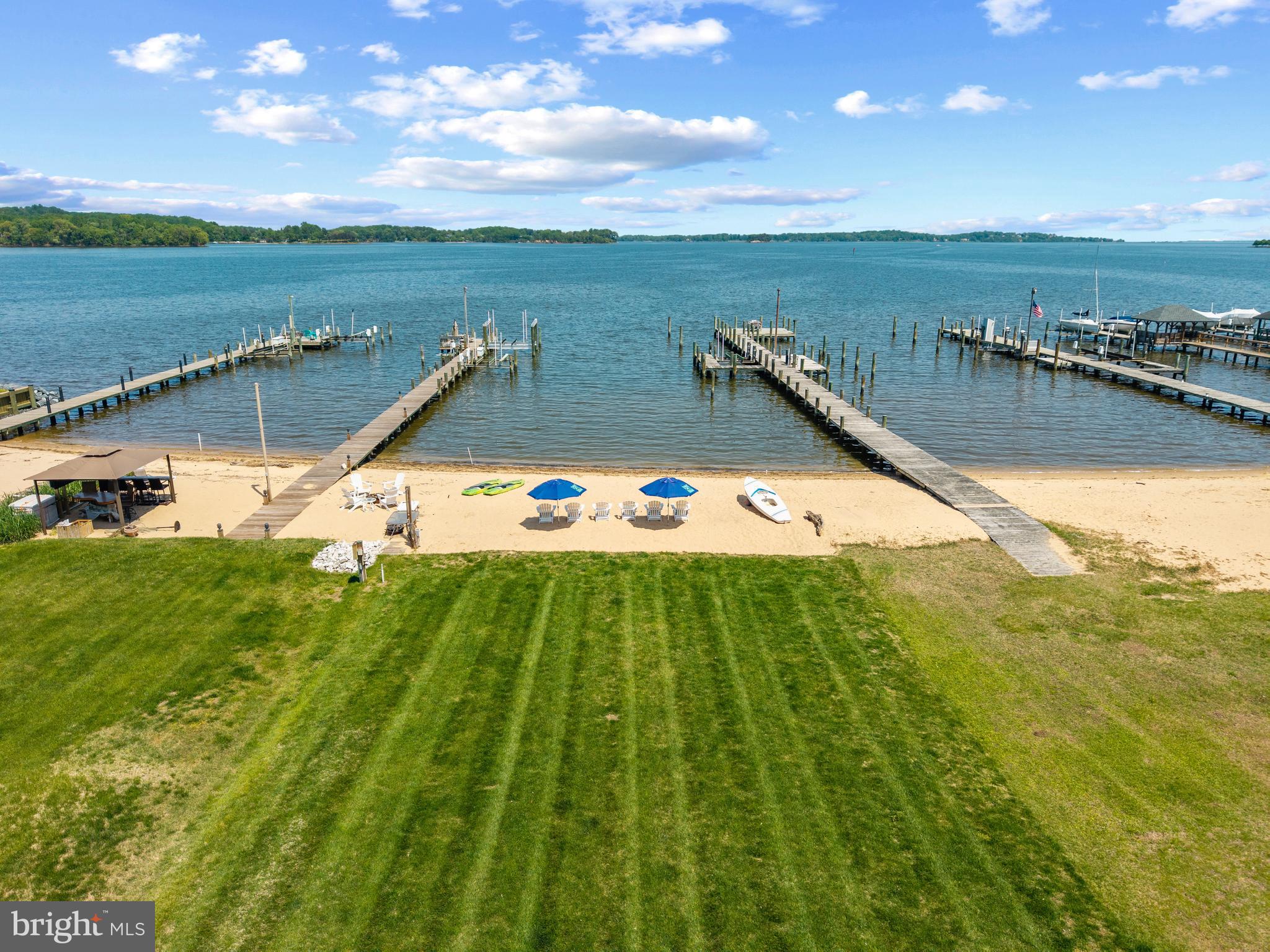 713 COTTAGE DRIVE
