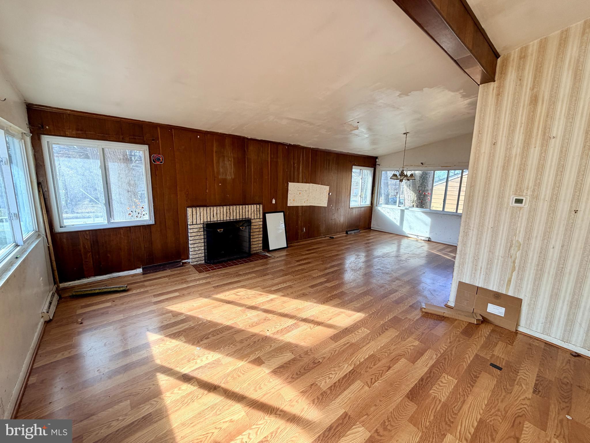 1498 STUYVESANT AVENUE