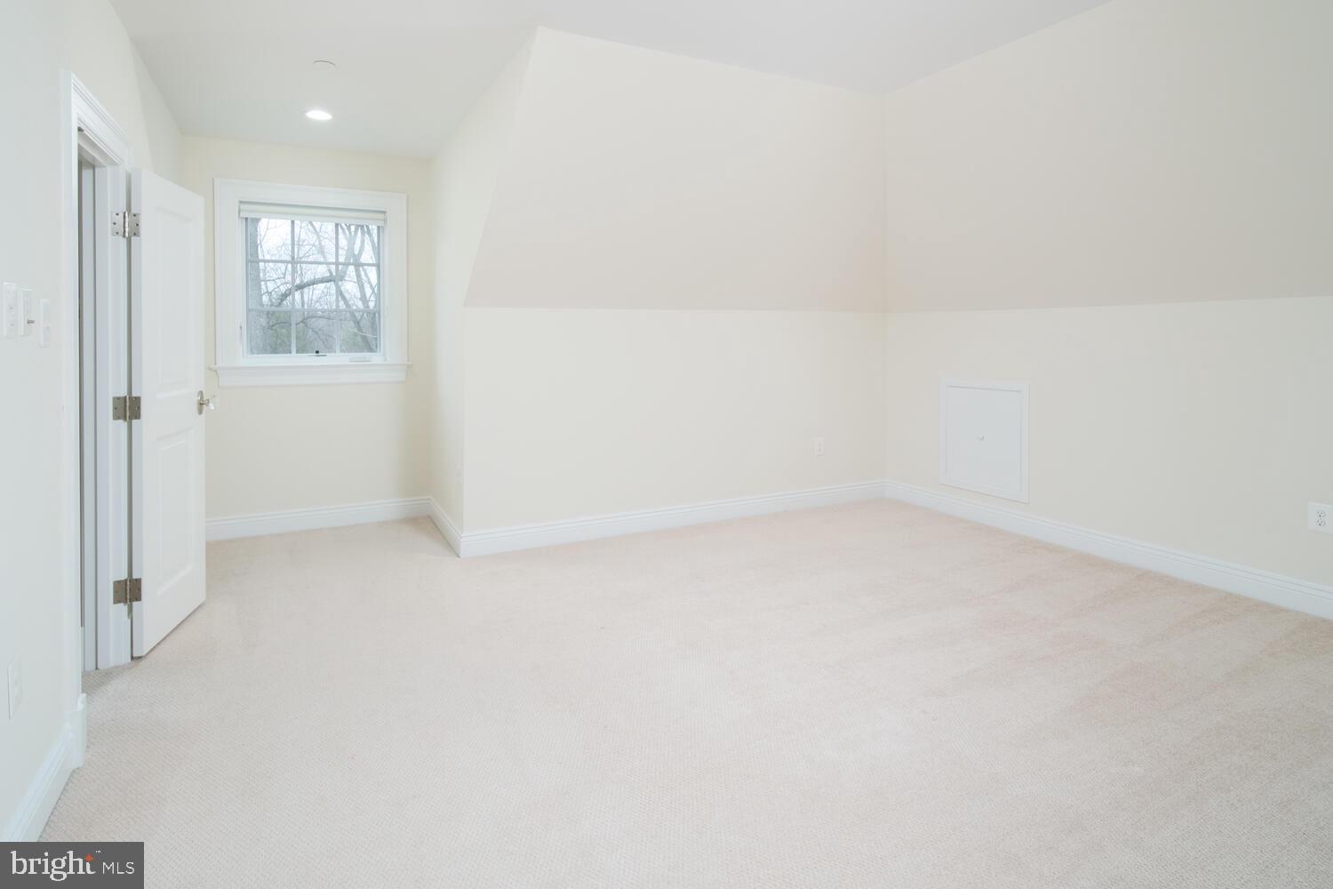 ROLLINGWOOD - Residential