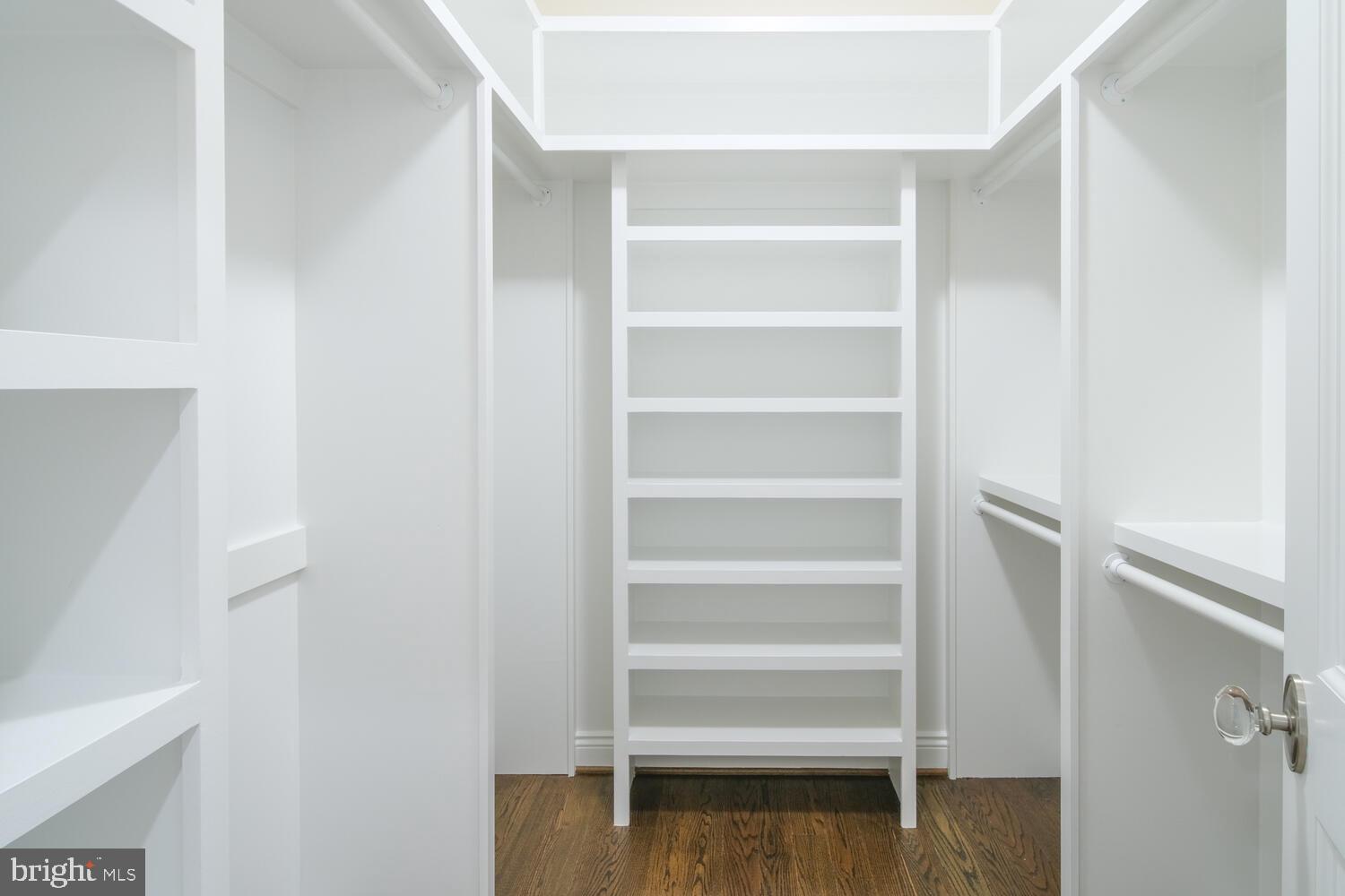 ROLLINGWOOD - Residential