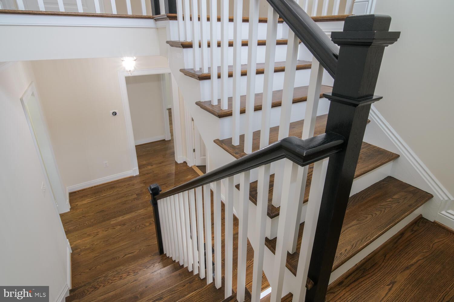 ROLLINGWOOD - Residential