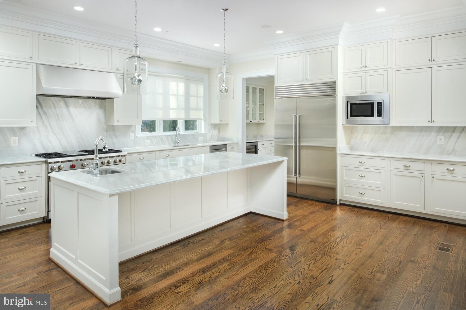 ROLLINGWOOD - Residential