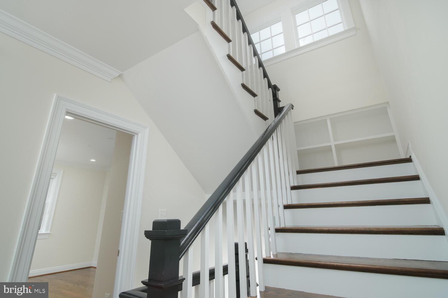 ROLLINGWOOD - Residential