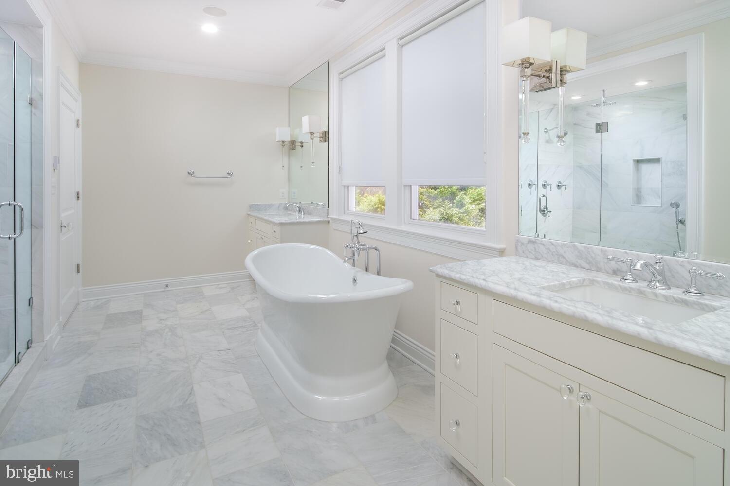 ROLLINGWOOD - Residential