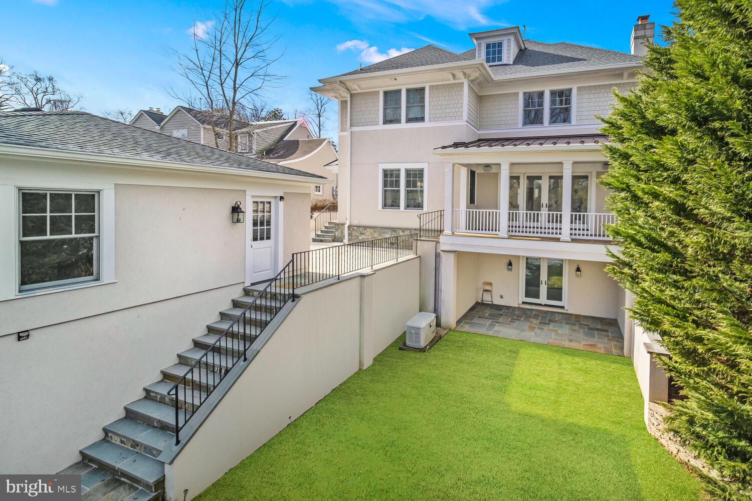 ROLLINGWOOD - Residential