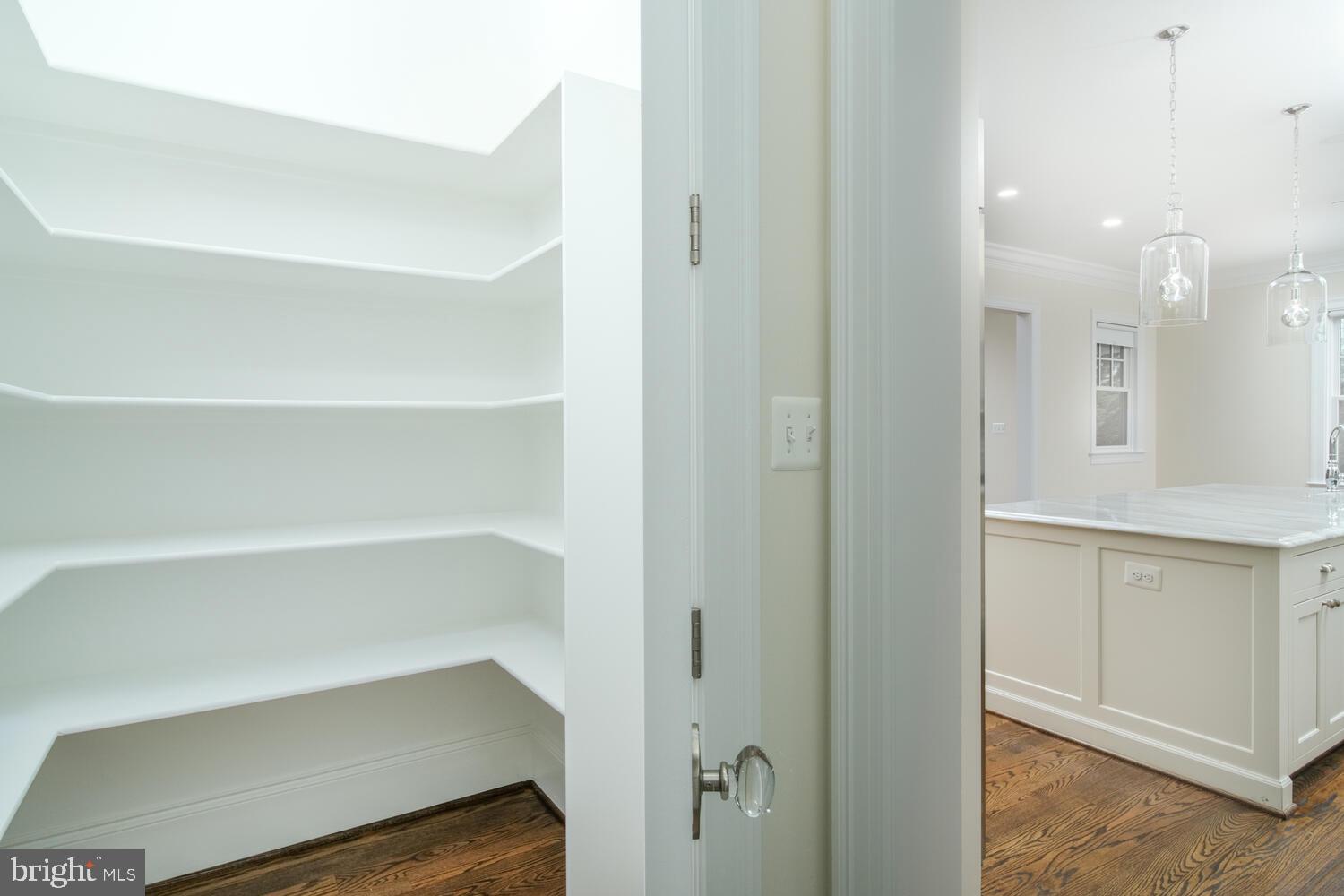 ROLLINGWOOD - Residential