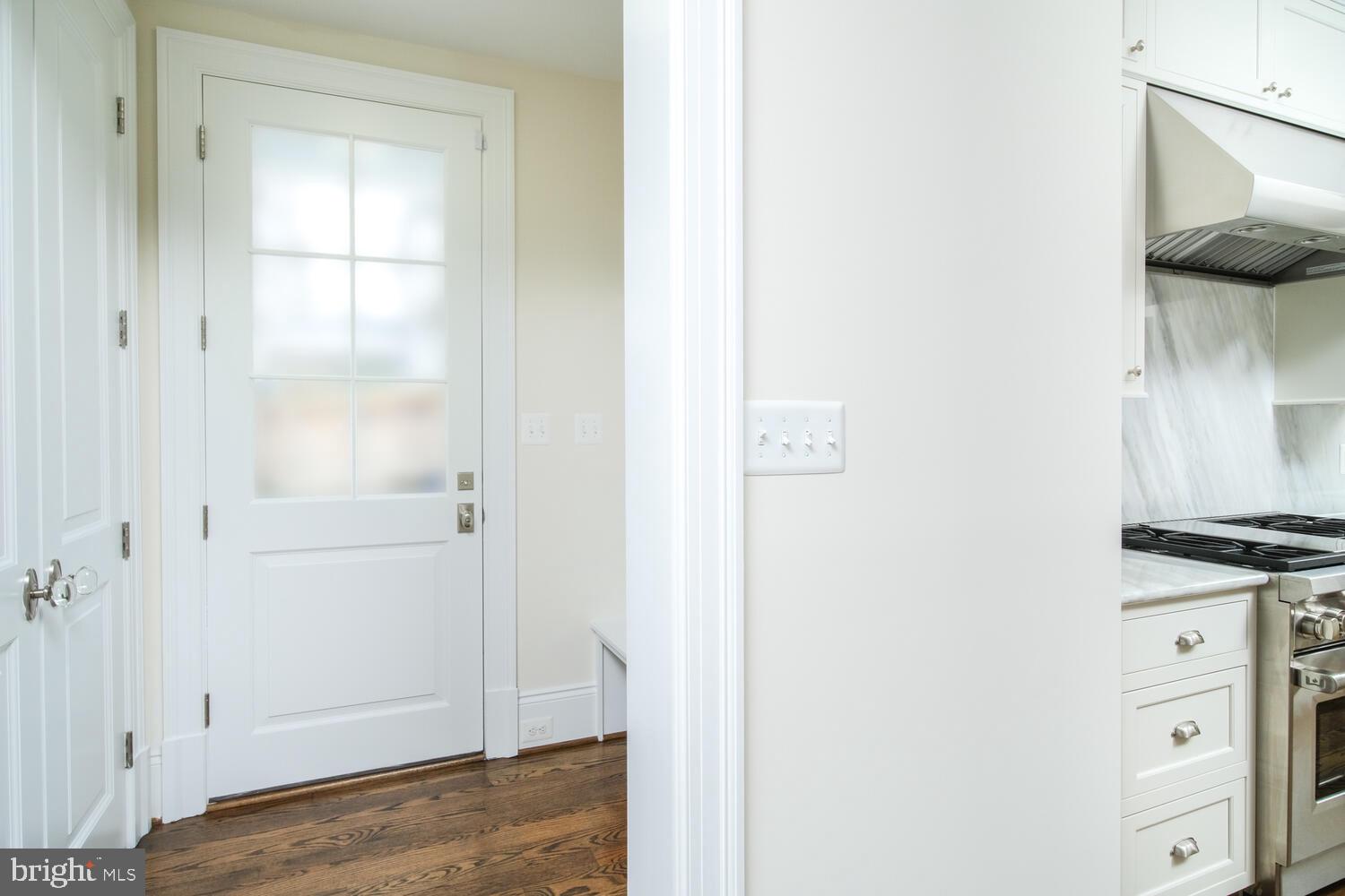 ROLLINGWOOD - Residential