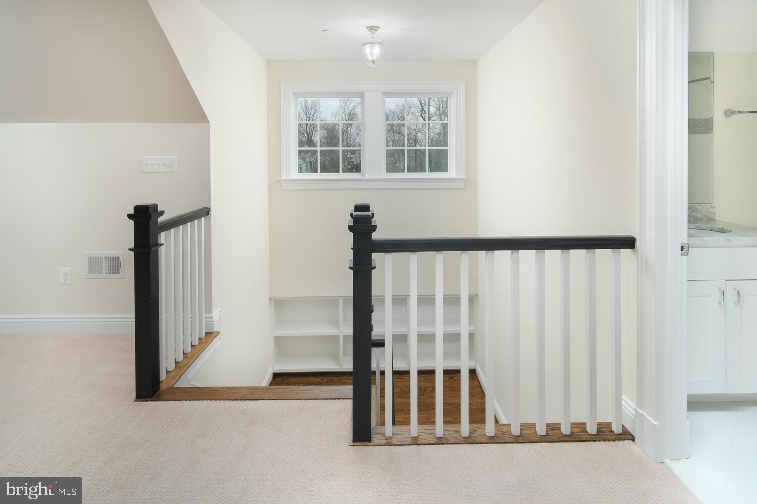 ROLLINGWOOD - Residential