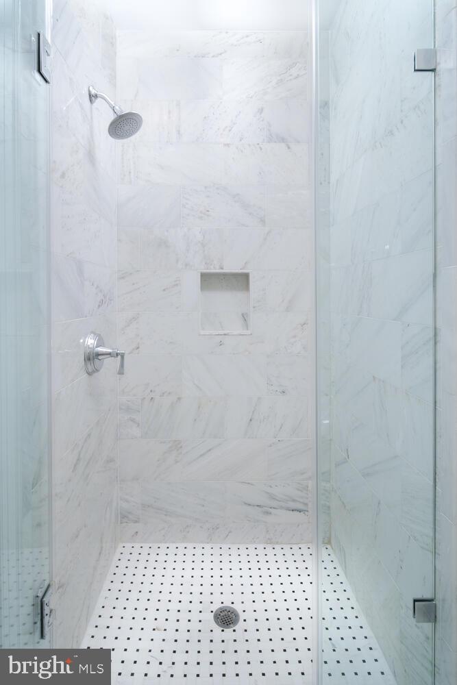 ROLLINGWOOD - Residential