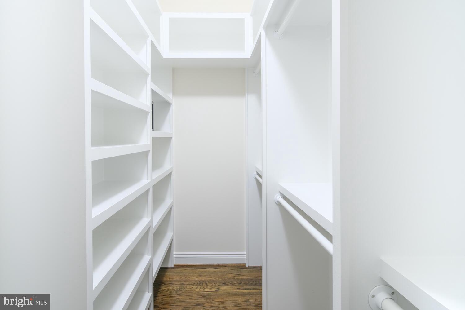 ROLLINGWOOD - Residential