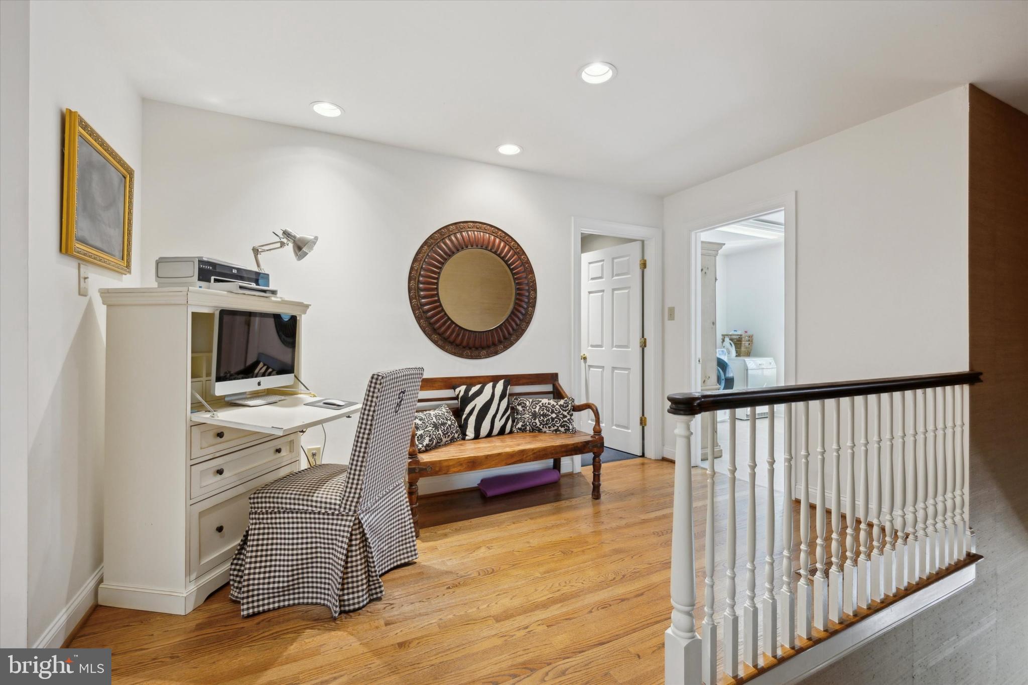 COLONY HILL - Residential