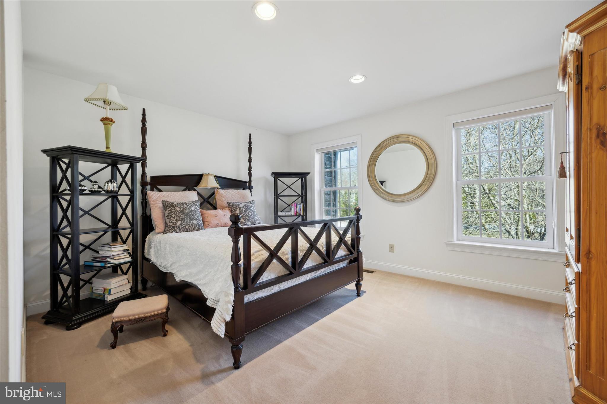 COLONY HILL - Residential