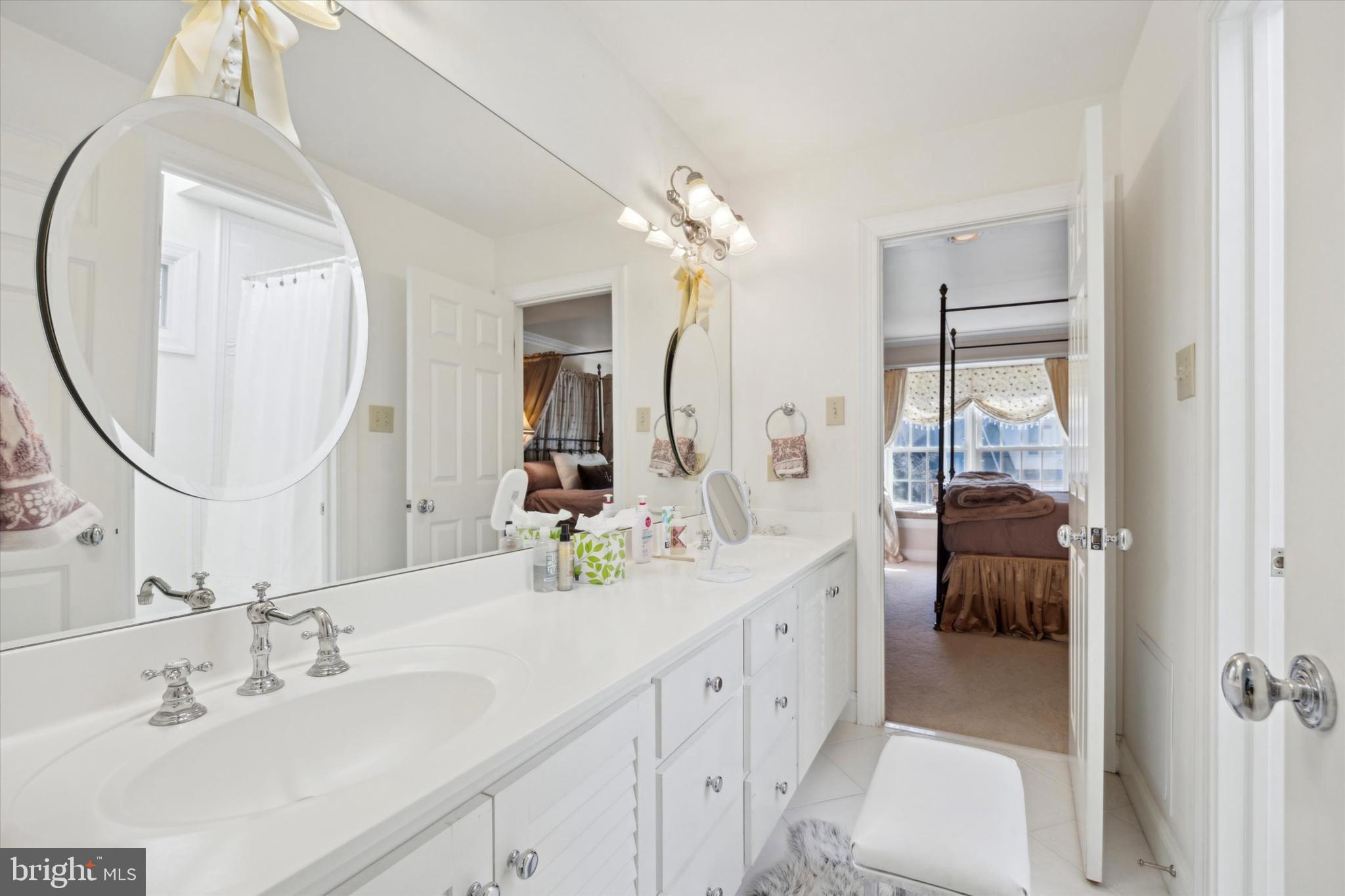 COLONY HILL - Residential